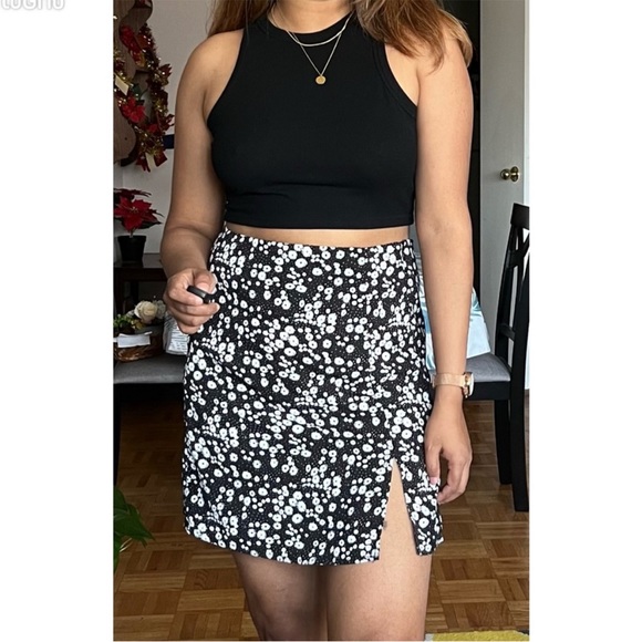 Floral mini skirt - Picture 4 of 9